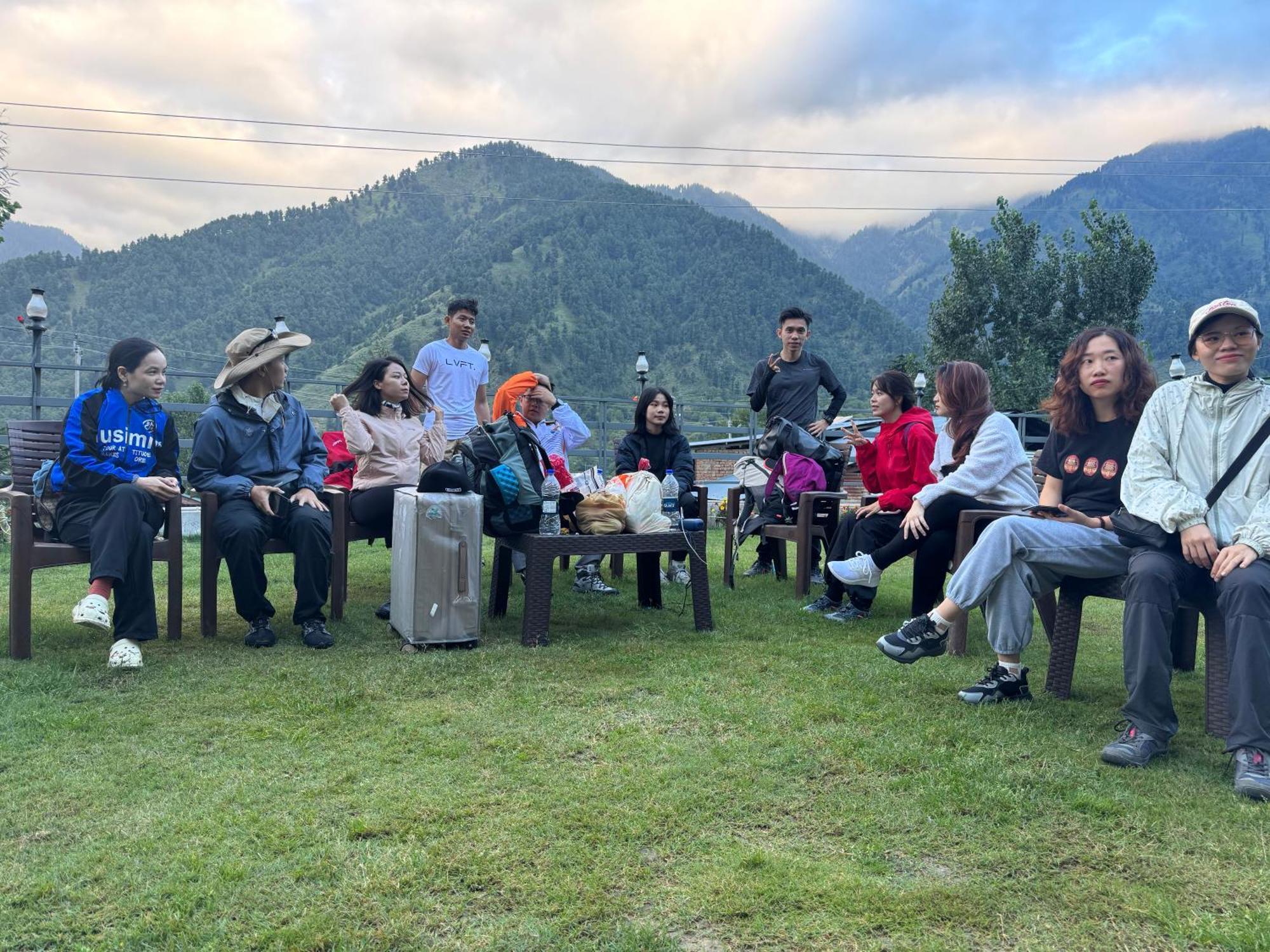 Frosty Mountain Resort Pahalgām Esterno foto